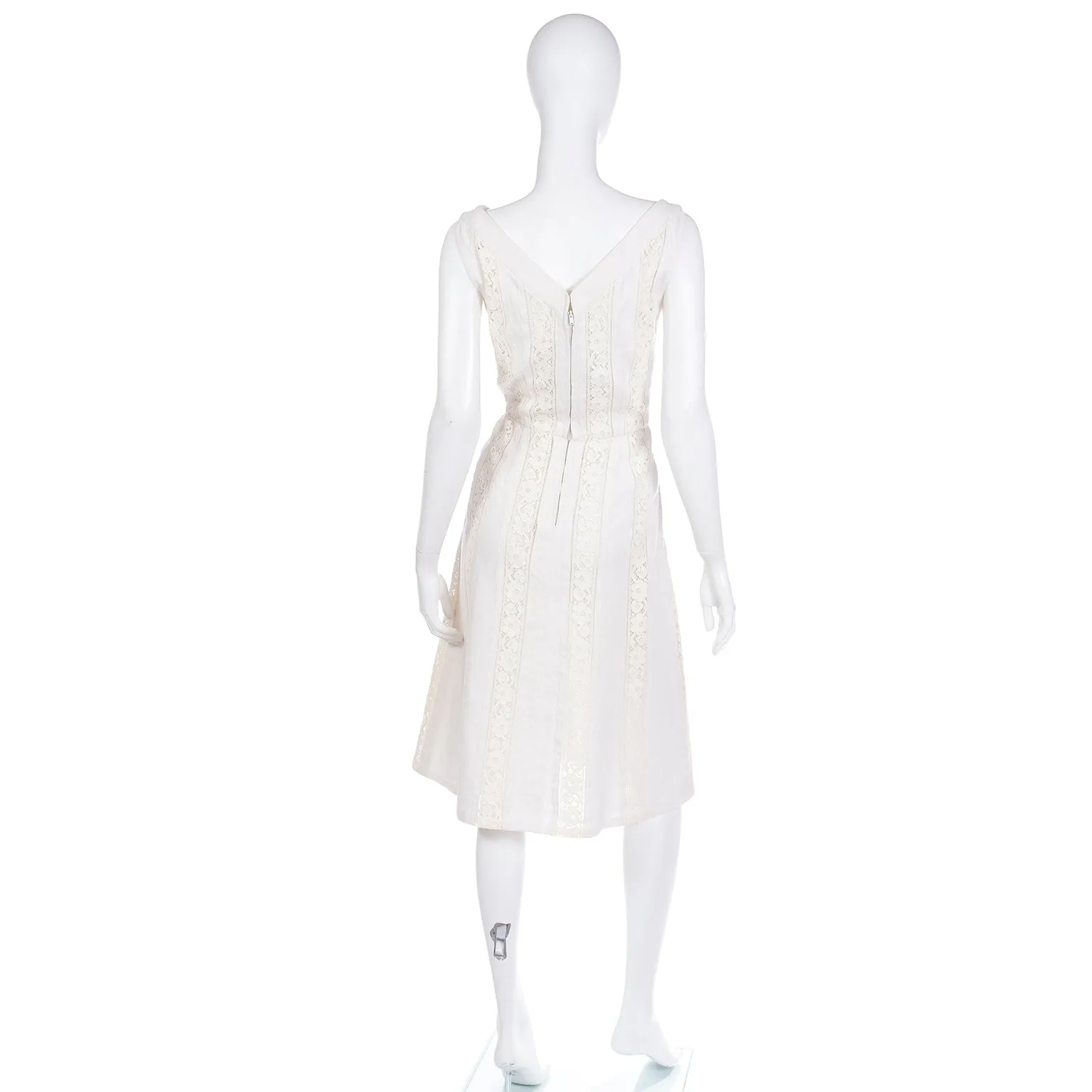 1970s Vintage Carlye Ivory & Cream Linen Lace Sleeveless Dress