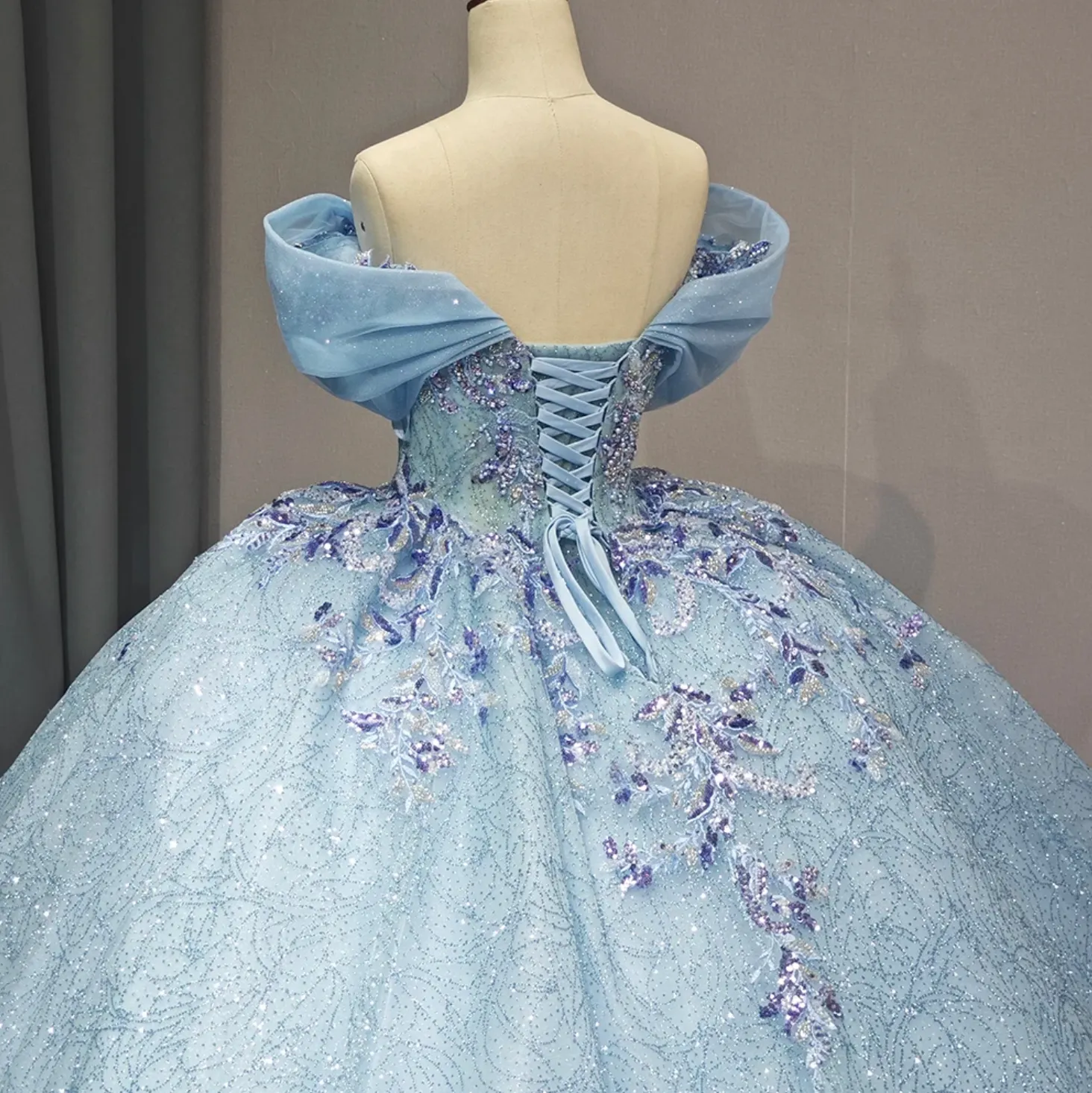 Blue V-neck Tulle Tiered Puff Sleeves Ball Gown Quinceanera Dress