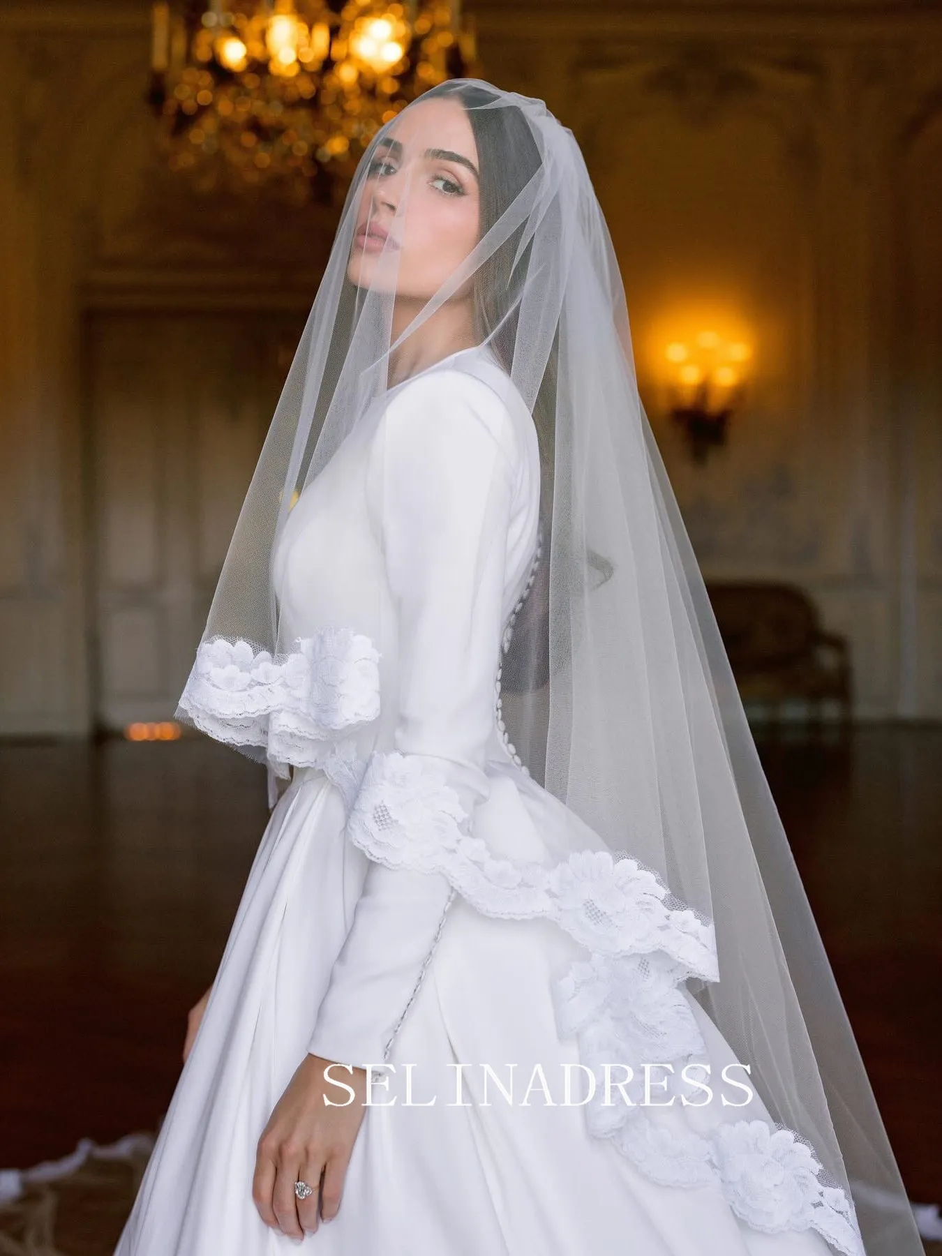 Scoop Neck Long Sleeve Wedding Dresses Rustic Satin Wedding Gowns XS005