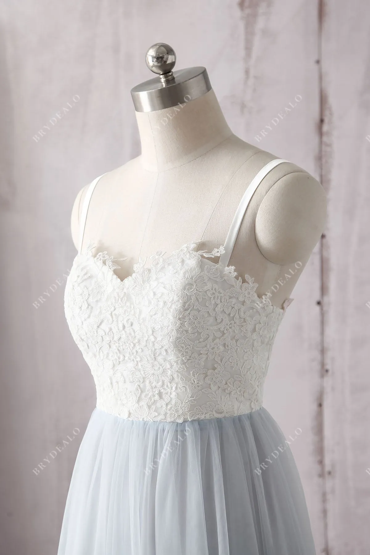Two Tone Lace Tulle Sweetheart Floor Length Casual Bridal Gown